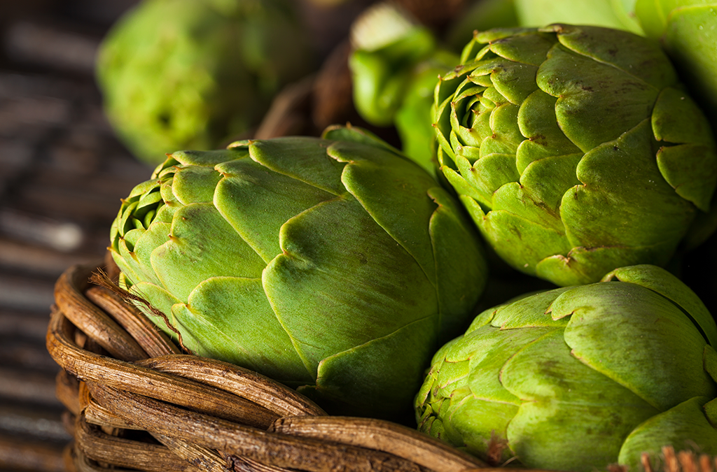 Steamed Artichokes with Low-Fat Dipping Sauce